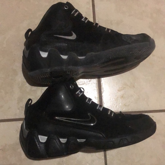 90’s Rodman Nike Shoes (laceless) - Picture 3 of 5